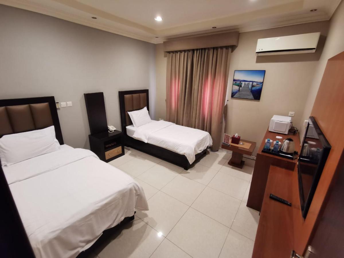 Ashbonh Hotel Suites Riade Exterior foto