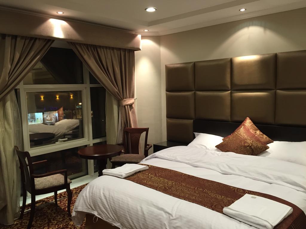 Ashbonh Hotel Suites Riade Quarto foto